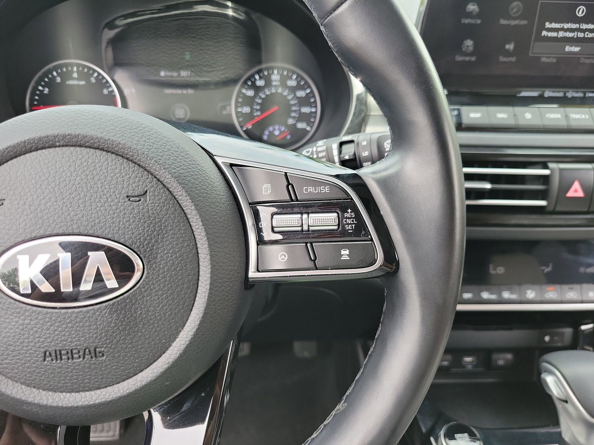 Used 2021 Kia Seltos SX w/ SX Sunroof Package AWD/4WD image 29