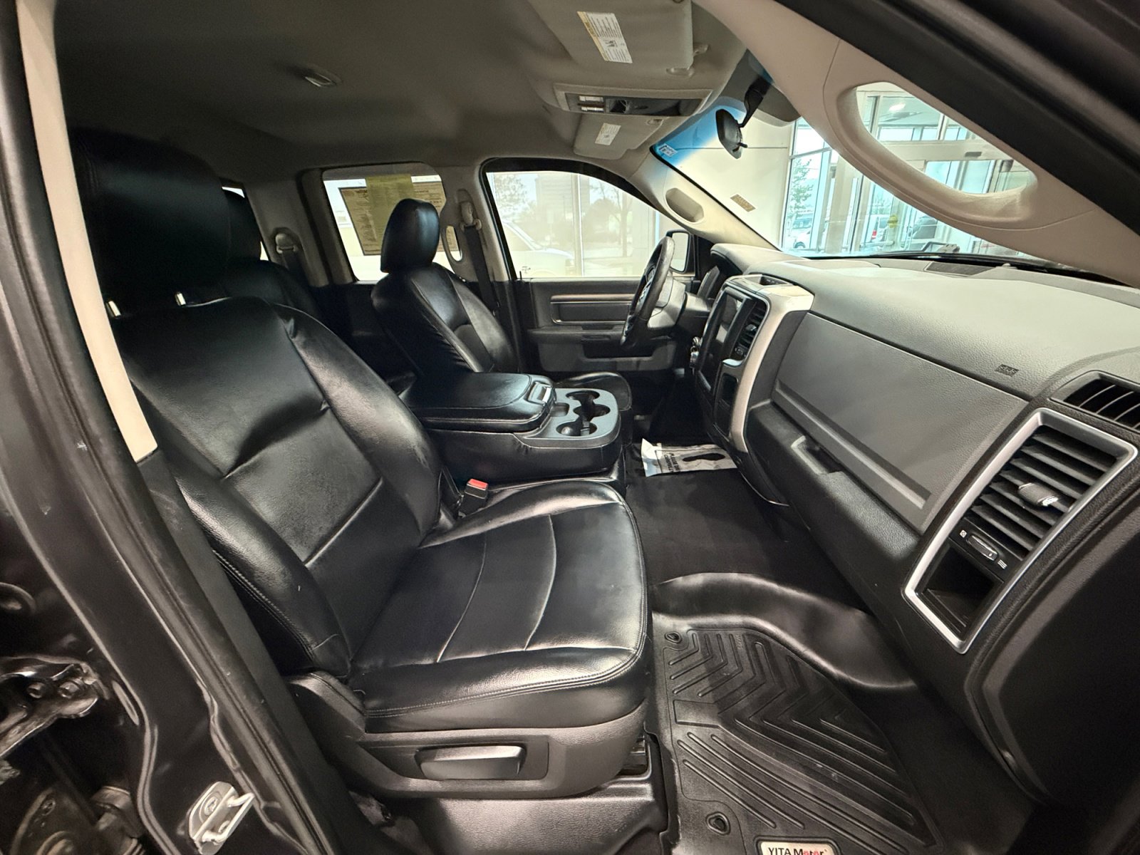 Used 2017 RAM 1500 Classic SLT AWD/4WD image 19