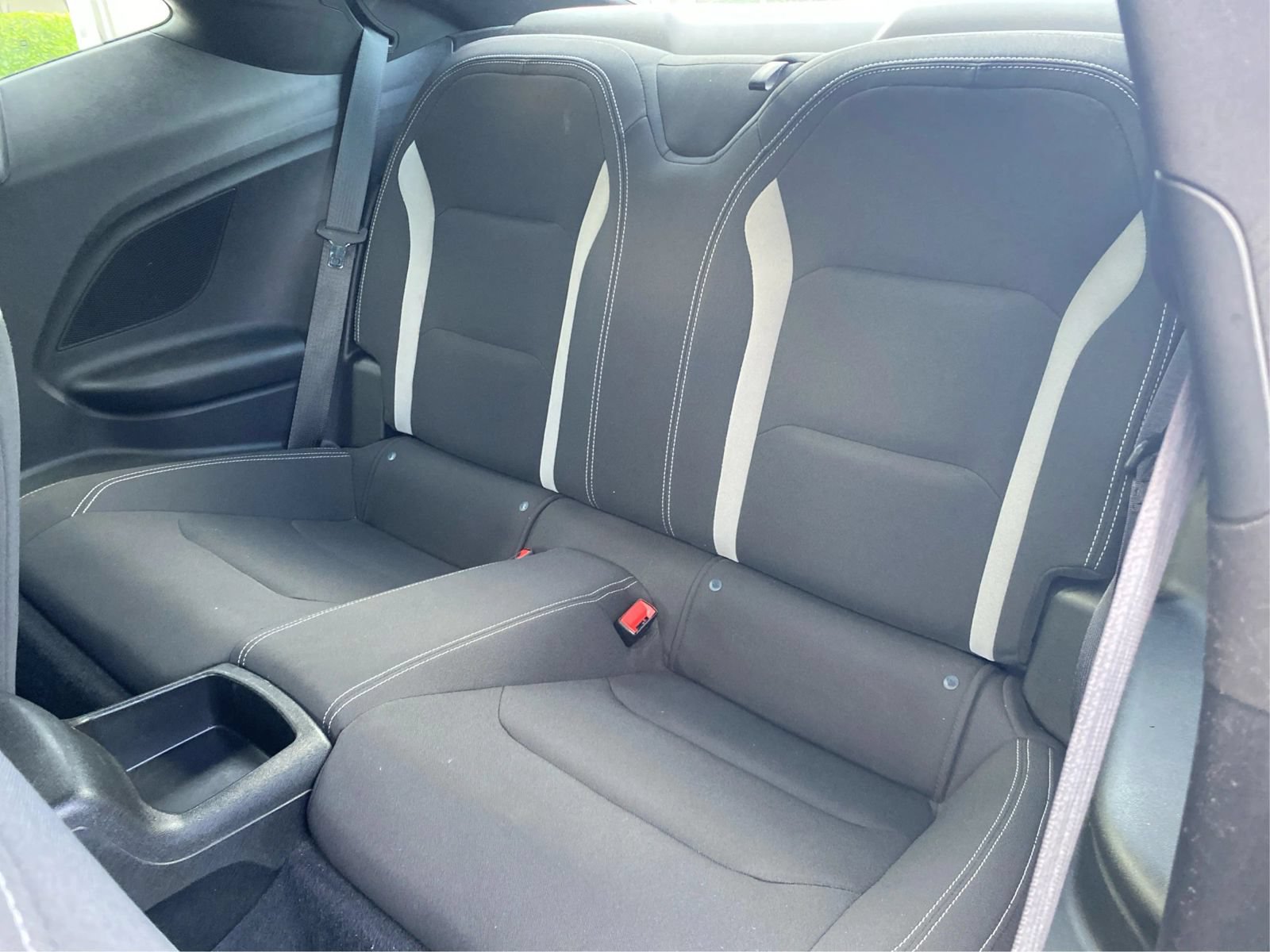 Used 2022 Chevrolet Camaro LT RWD image 10
