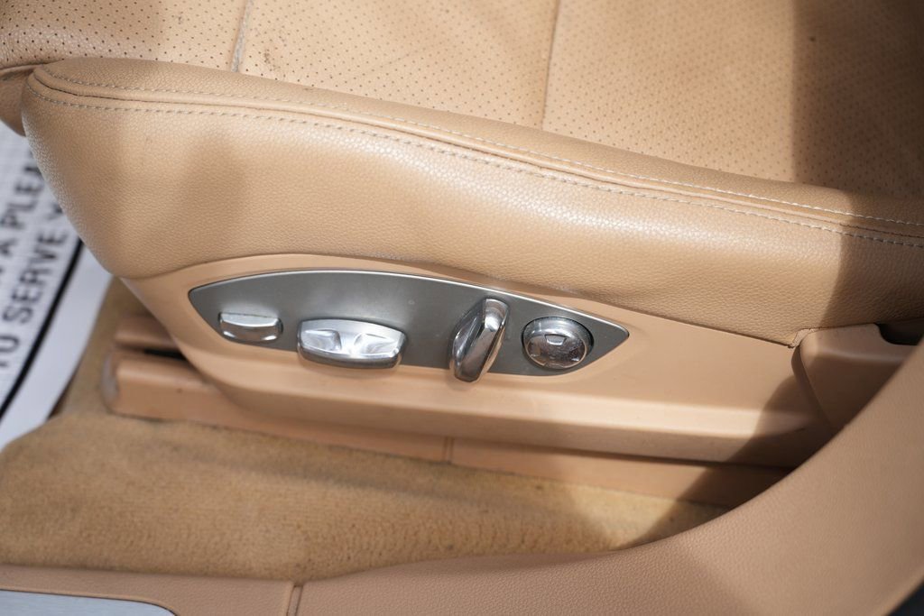Used 2013 Porsche Panamera image 30