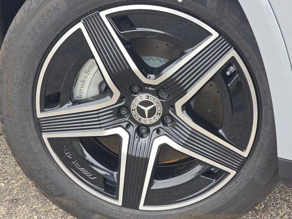 New 2026 Mercedes-Benz GLC 300 4MATIC image 11