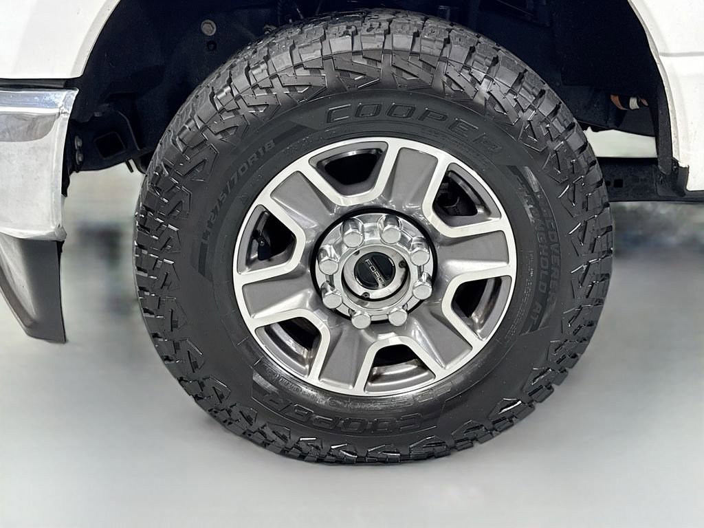 Used 2025 Ford F350 Lariat AWD/4WD image 12