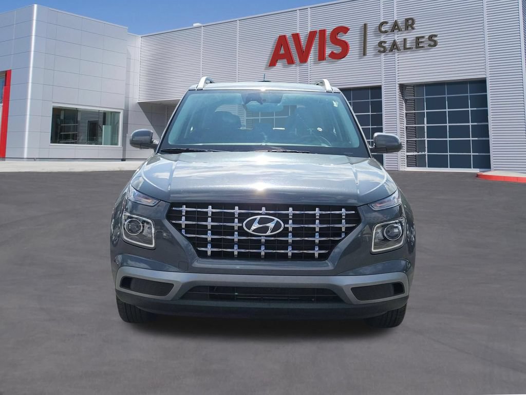 Used 2025 Hyundai Venue SEL FWD video 2