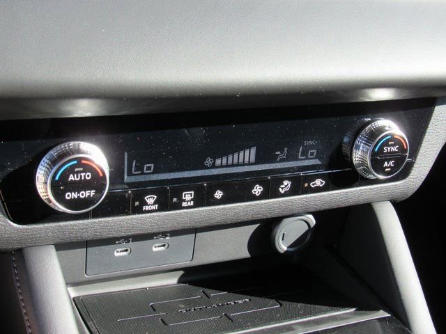 New 2026 Mitsubishi Outlander ES image 17