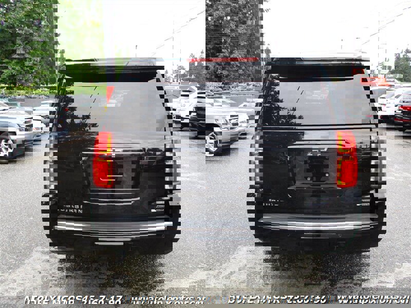 Used 2018 Chevrolet Suburban Premier image 4