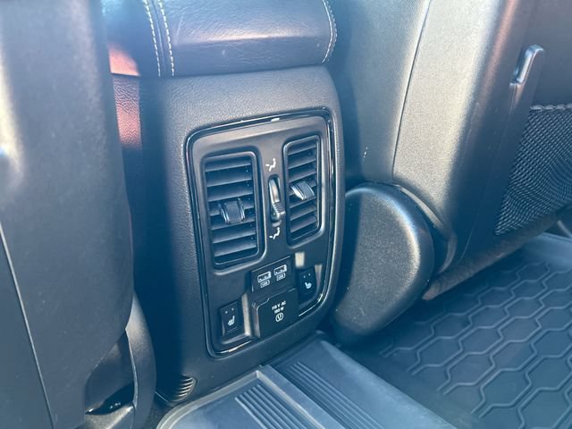 Used 2019 Dodge Durango SRT w/ Technology Group AWD/4WD image 21