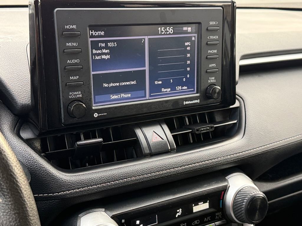 Used 2022 Toyota RAV4 LE image 34