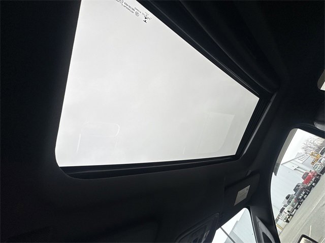 Used 2019 Chevrolet Silverado 1500 High Country w/ High Country Premium Package image 19