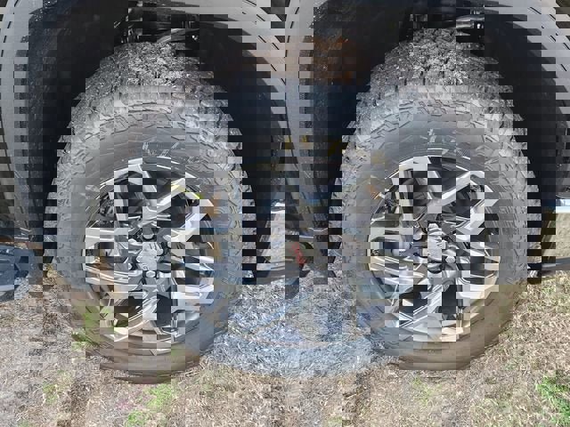 New 2026 GMC Sierra 1500 SLT w/ SLT Premium Plus Package image 20