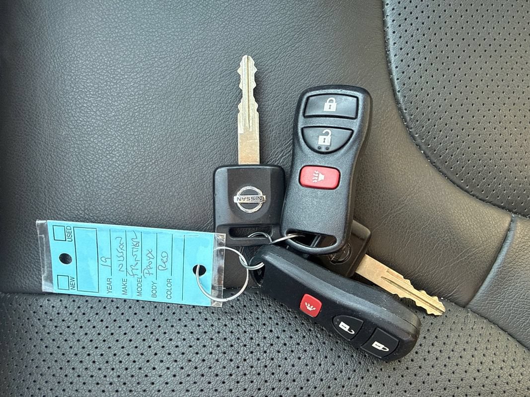 Used 2019 Nissan Frontier PRO-4X w/ Pro-4x Luxury Package AWD/4WD image 35
