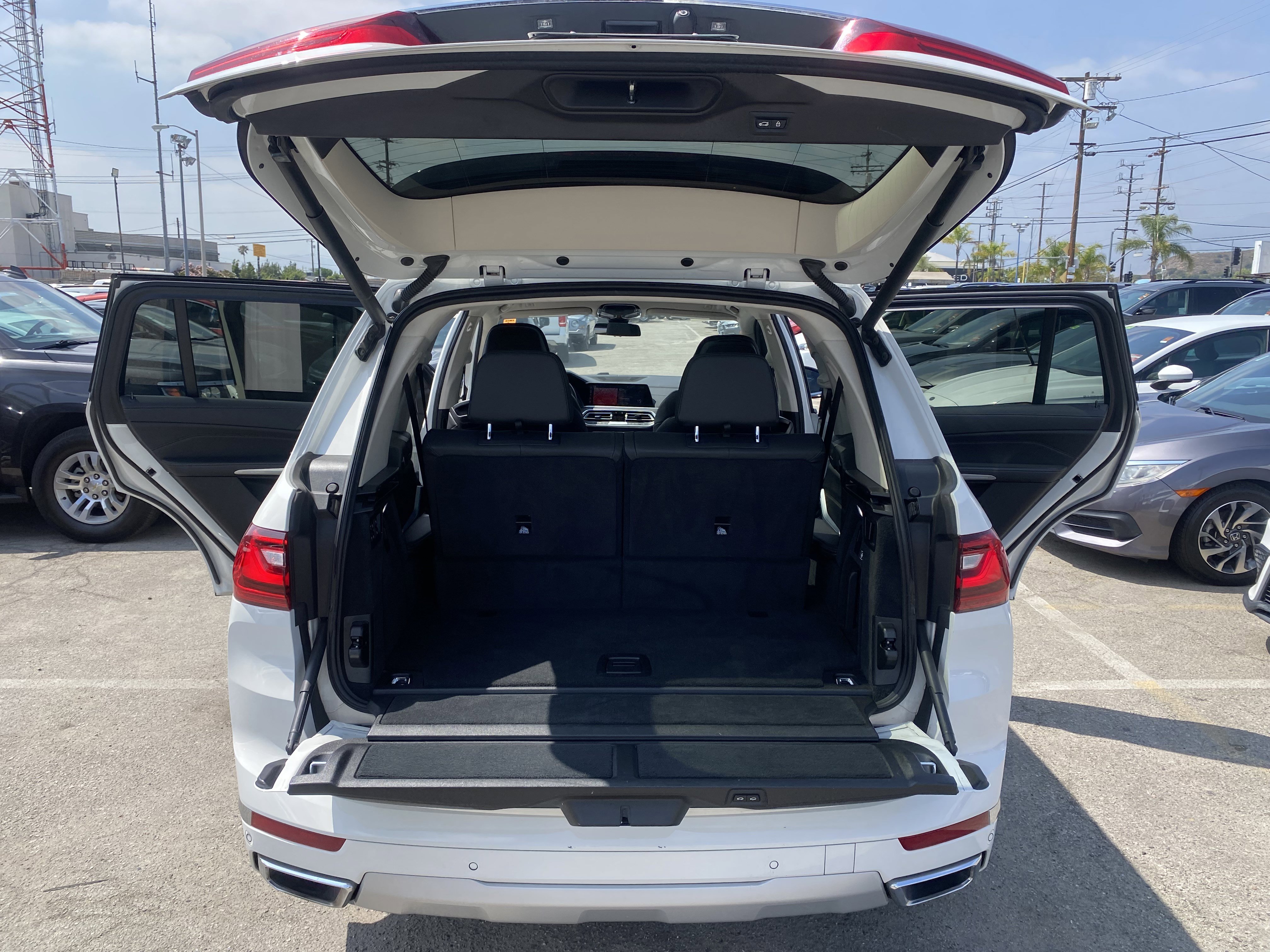 Used 2021 BMW X7 xDrive40i w/ Cold Weather Package AWD/4WD image 19