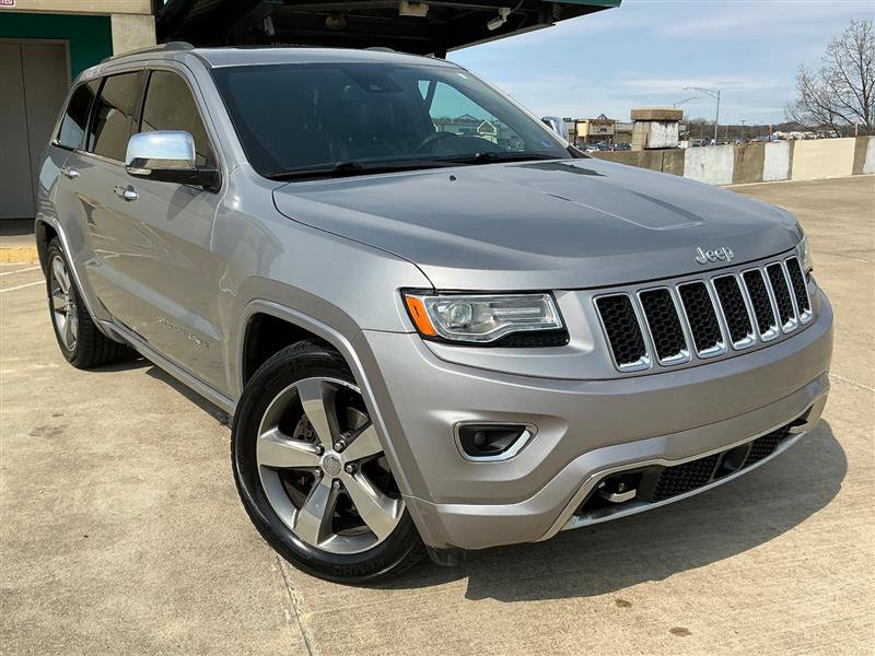 Used 2016 Jeep Grand Cherokee Overland w/ Advanced Technology Group AWD/4WD image 7