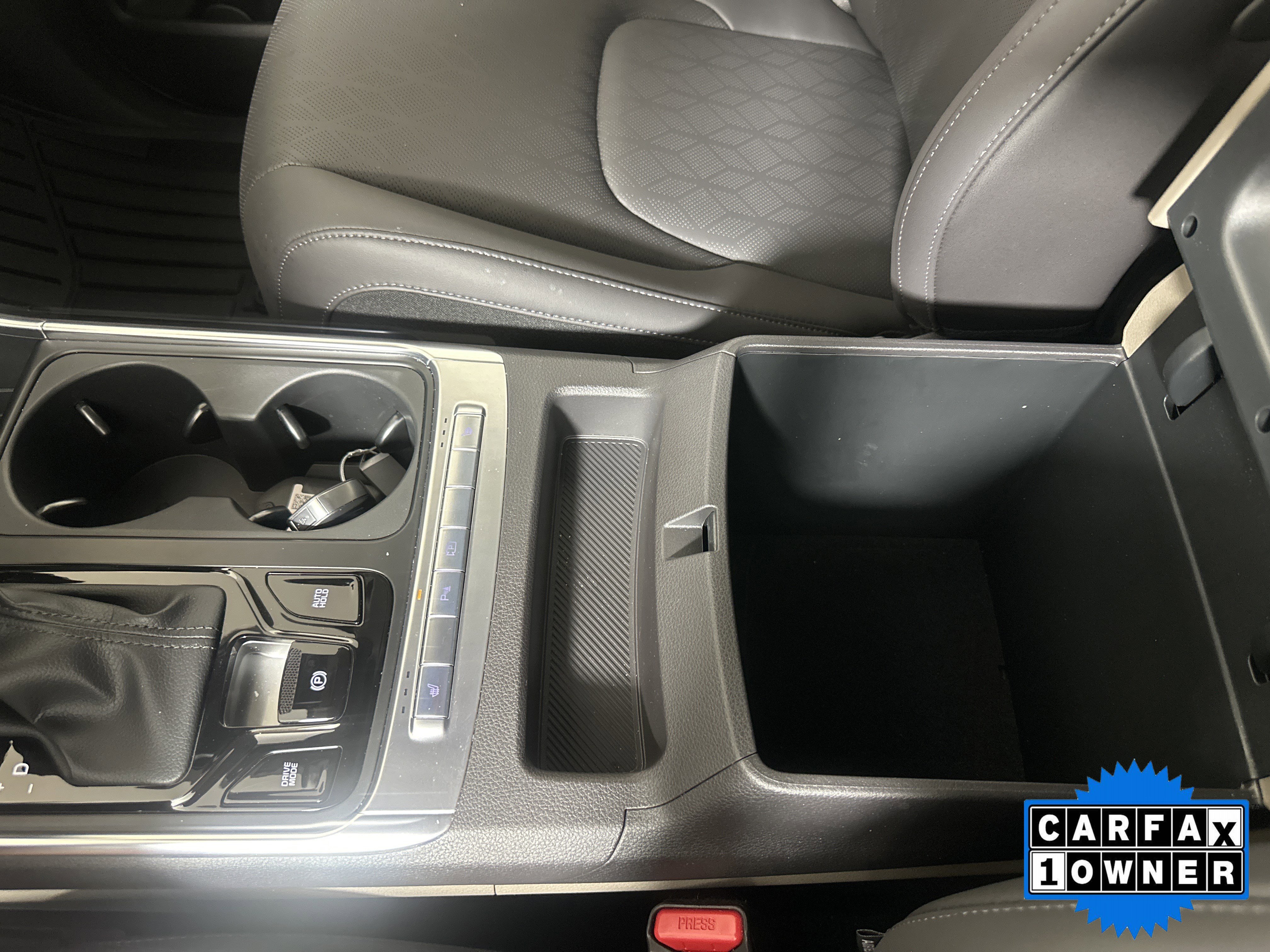 Used 2026 Kia Carnival EX image 19