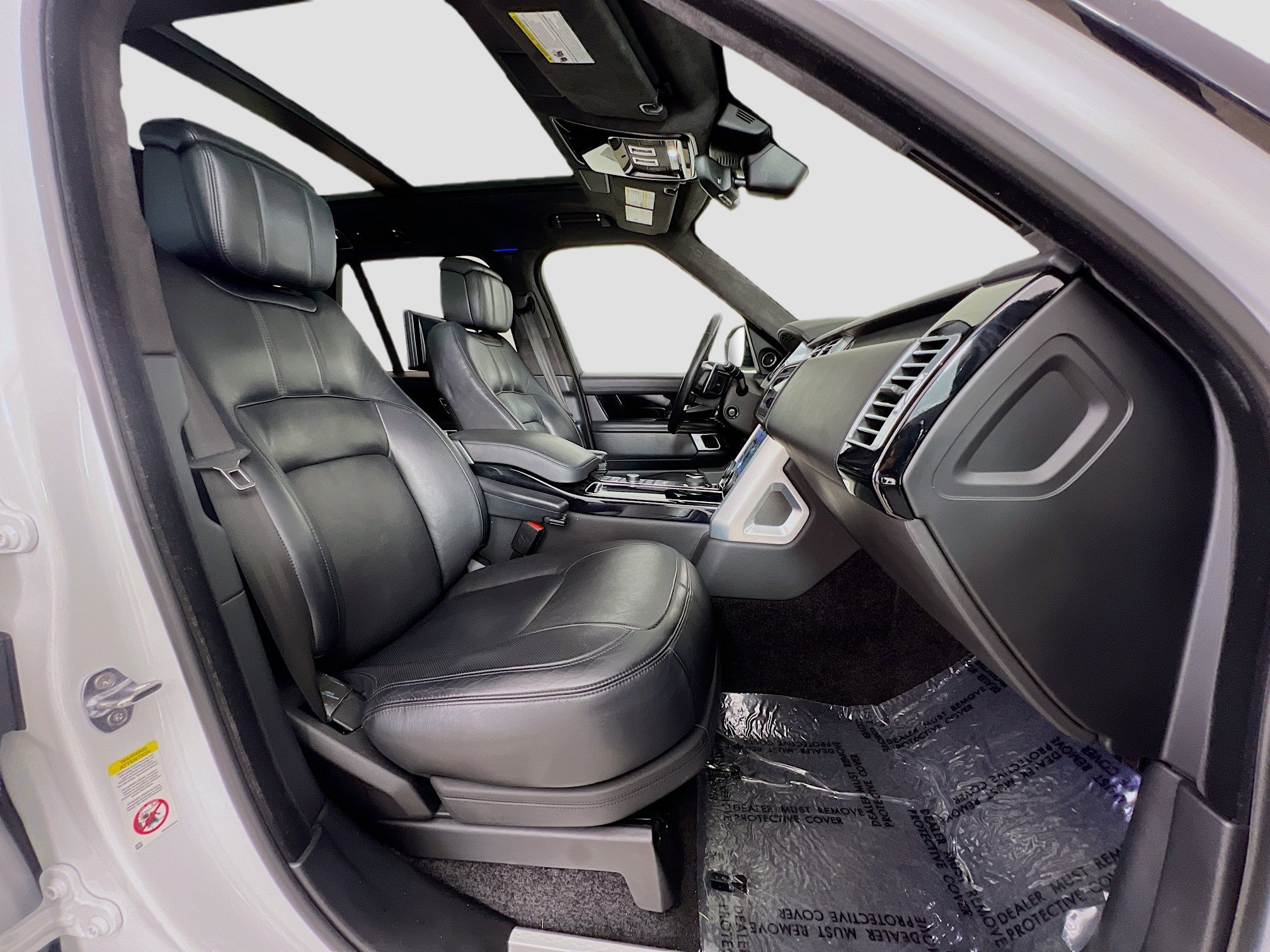 Used 2019 Land Rover Range Rover Autobiography image 32