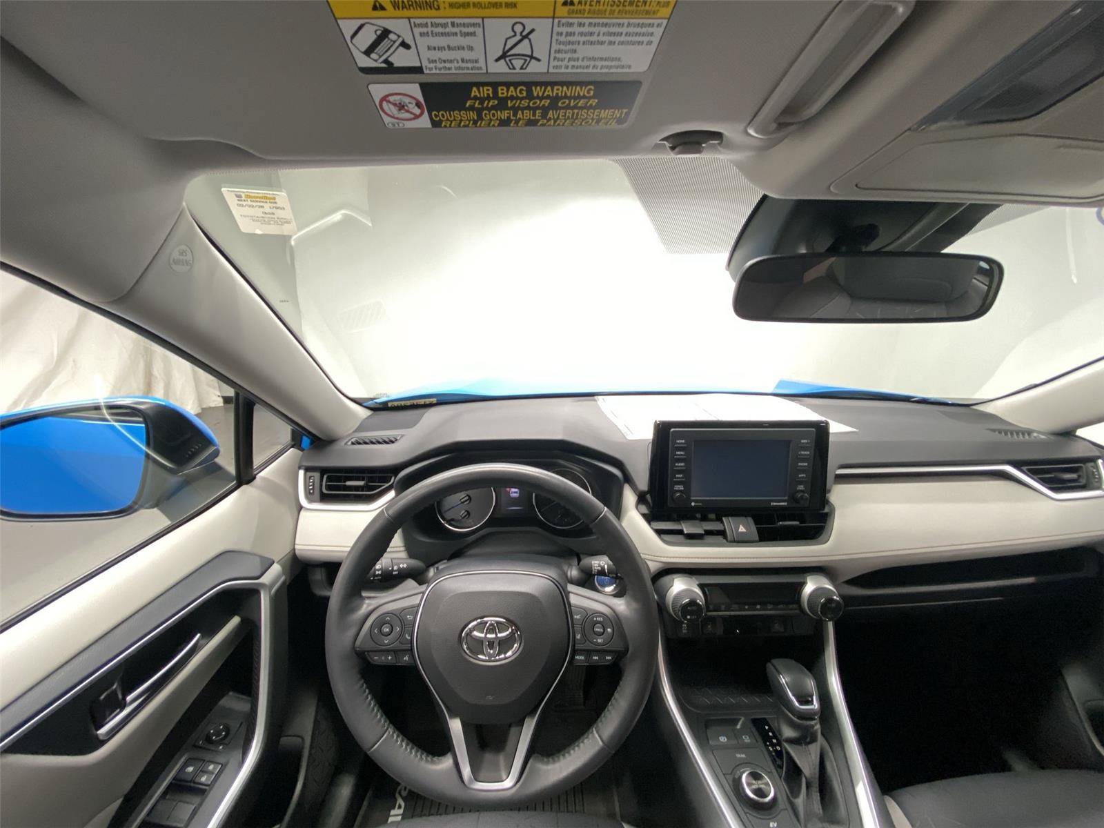 Used 2020 Toyota RAV4 XLE w/ XLE Grade Weather Package AWD/4WD image 29