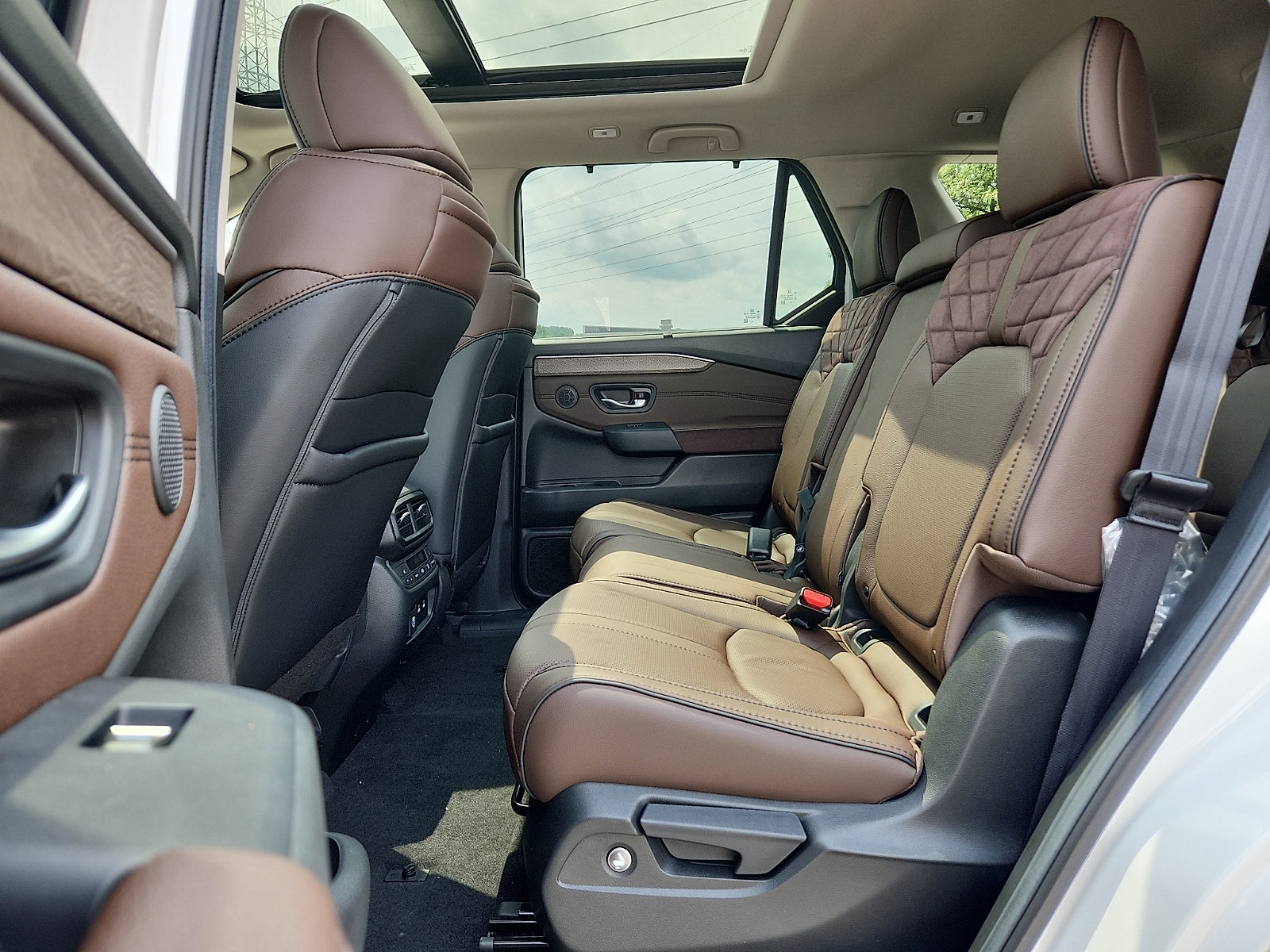 New 2026 Honda Pilot Elite image 6