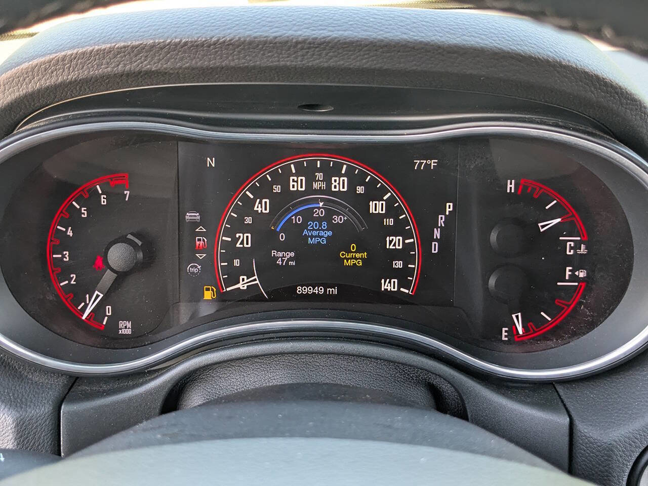 Used 2020 Dodge Durango SXT image 31