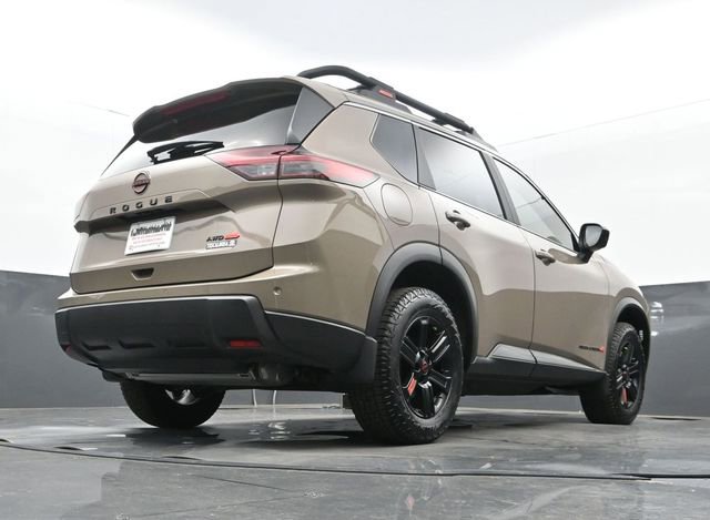 Used 2025 Nissan Rogue SV image 26