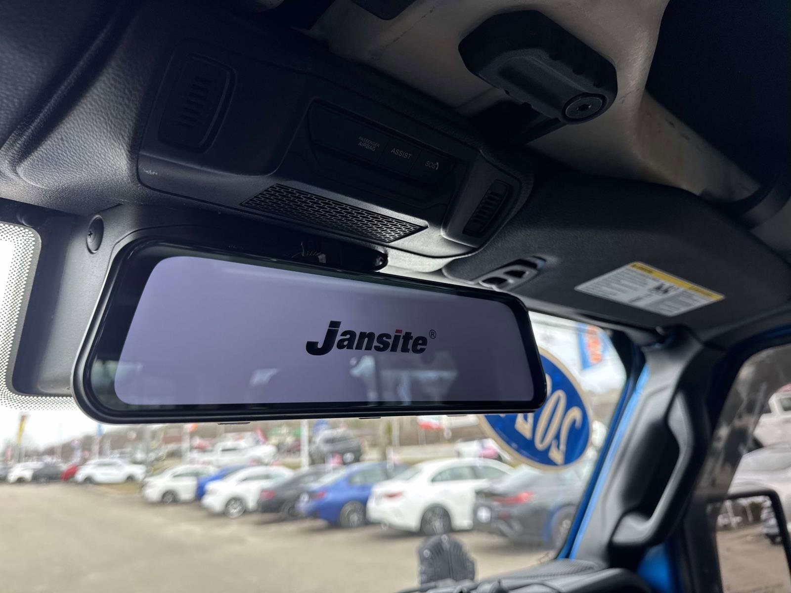 Used 2024 Jeep Wrangler Unlimited Sahara w/ Safety Group image 34