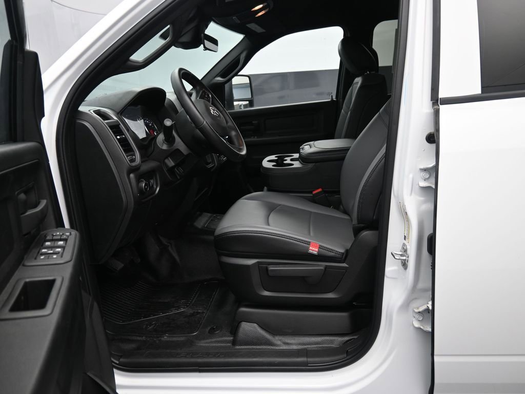 New 2026 RAM 3500 Tradesman image 14