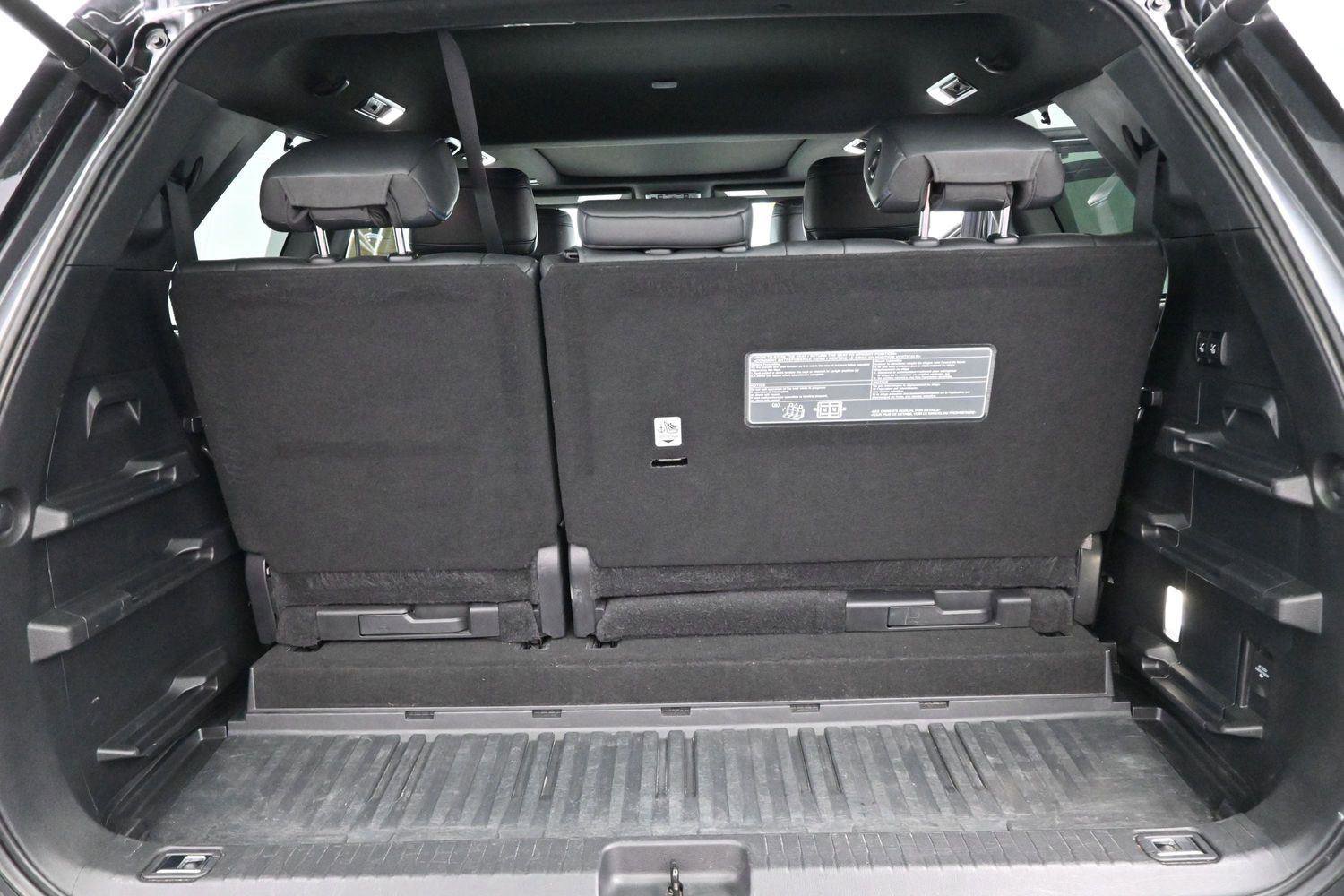 Used 2023 Toyota Sequoia Platinum AWD/4WD image 10