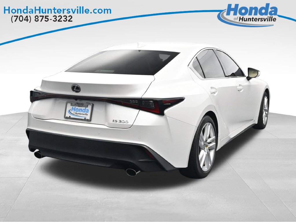 Used 2024 Lexus IS 300 w/ Comfort Package RWD image 8