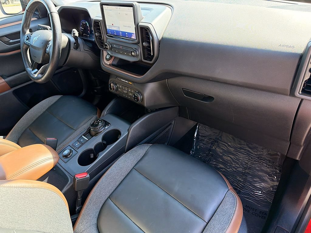 Used 2023 Ford Bronco Sport Outer Banks w/ Tech Package AWD/4WD image 13