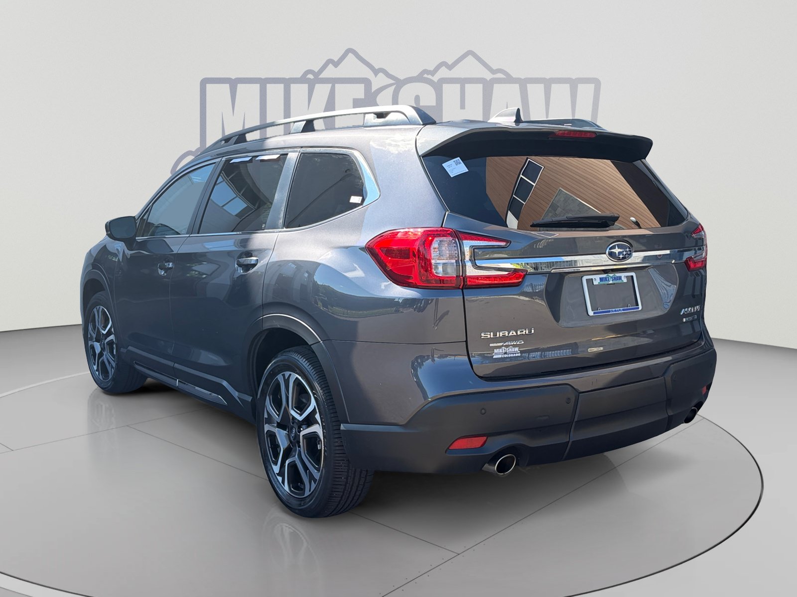 Used 2025 Subaru Ascent Limited w/ Popular Package #2 AWD/4WD image 3