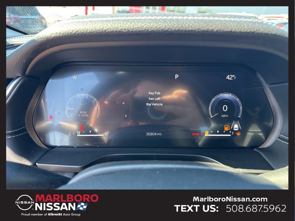 Used 2023 Jeep Grand Cherokee Limited image 23