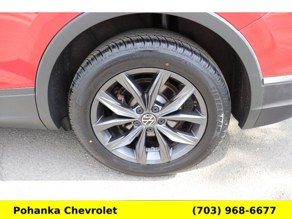 Used 2022 Volkswagen Tiguan SE AWD/4WD image 26