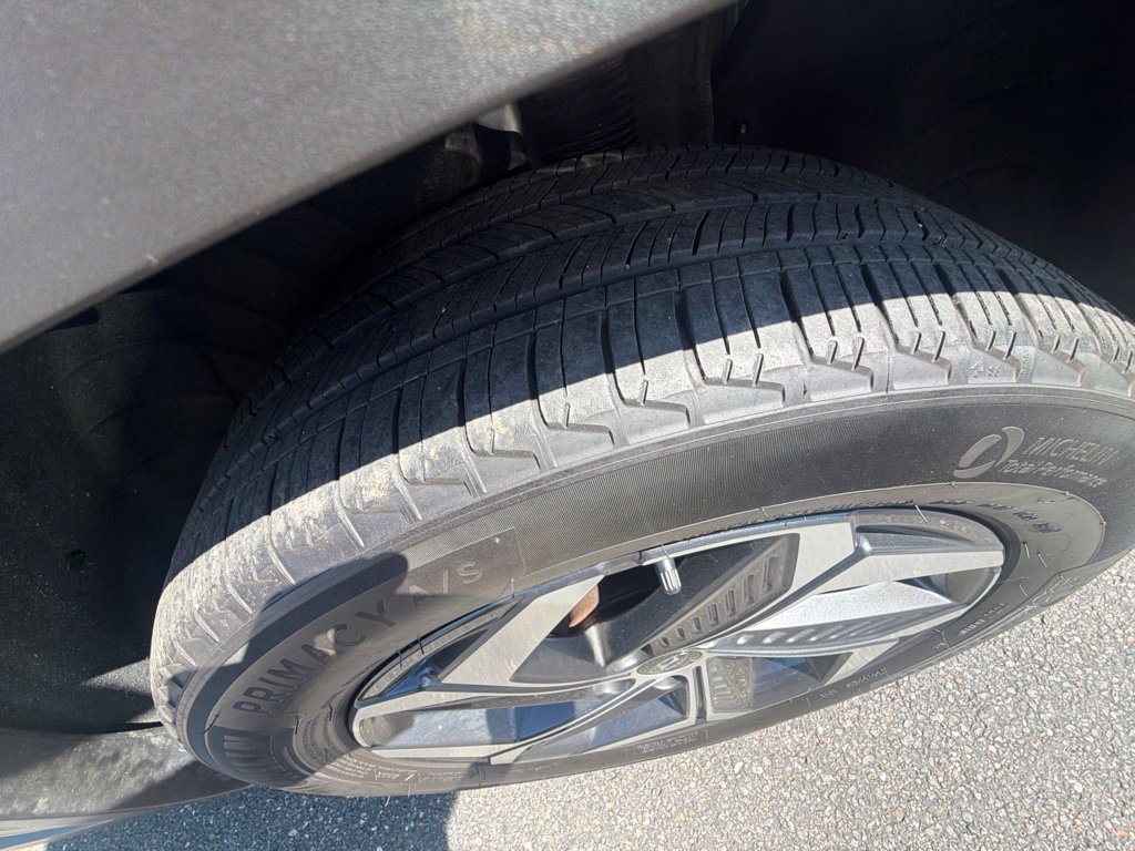 Certified 2023 Hyundai Tucson Limited AWD/4WD image 10