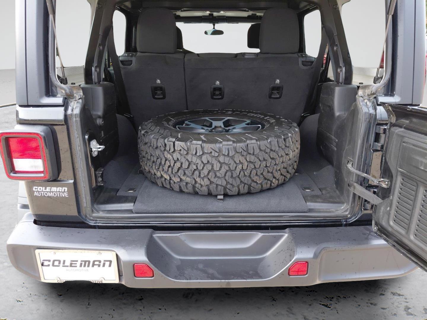 Used 2021 Jeep Wrangler Unlimited Rubicon image 29