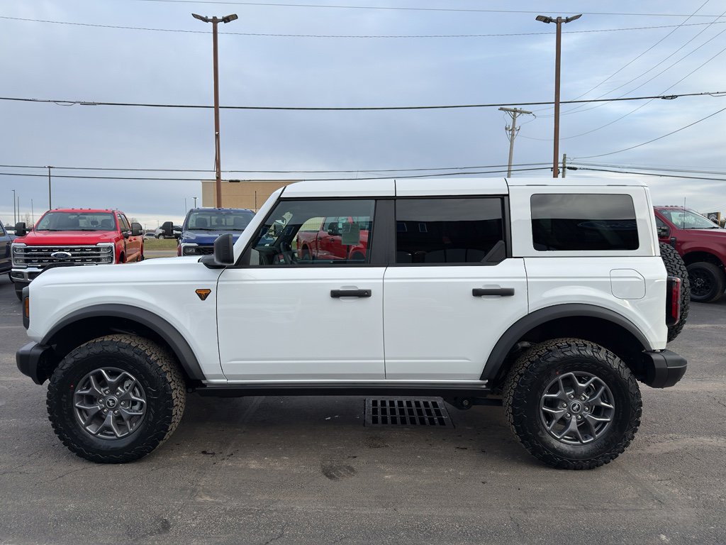 New 2025 Ford Bronco Badlands image 5