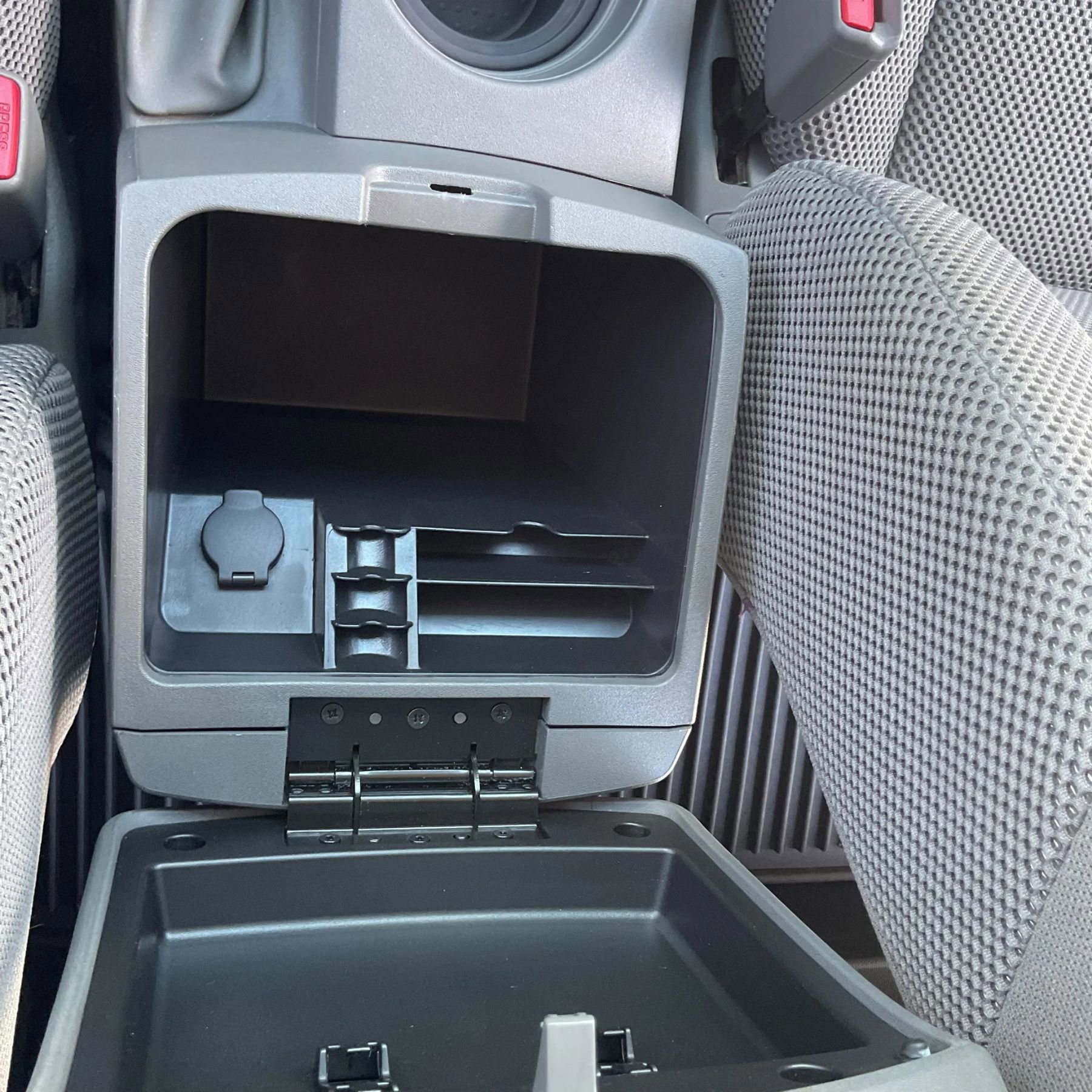 Used 2021 Nissan Frontier SV w/ Midnight Edition Floor Mats AWD/4WD image 33