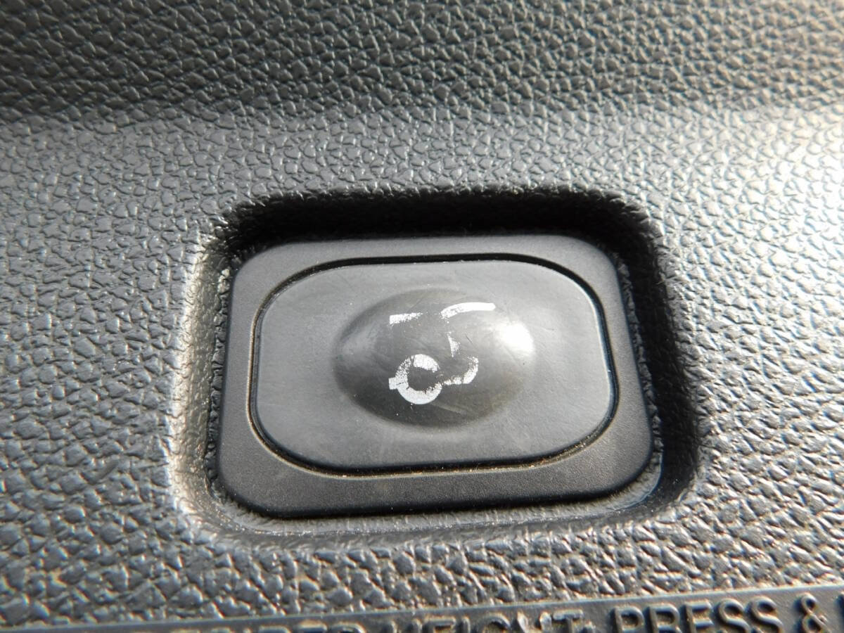 Used 2017 Ford Explorer Limited image 6