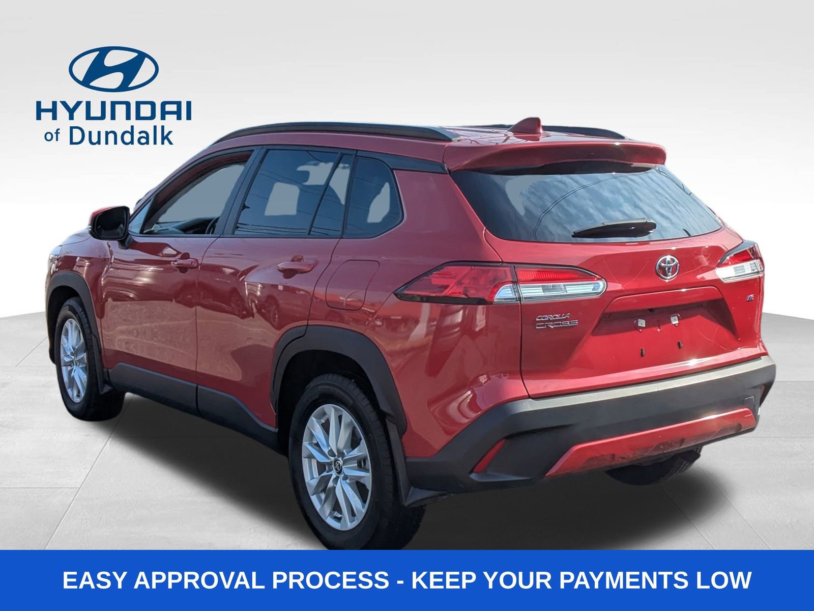 Used 2024 Toyota Corolla Cross LE image 3