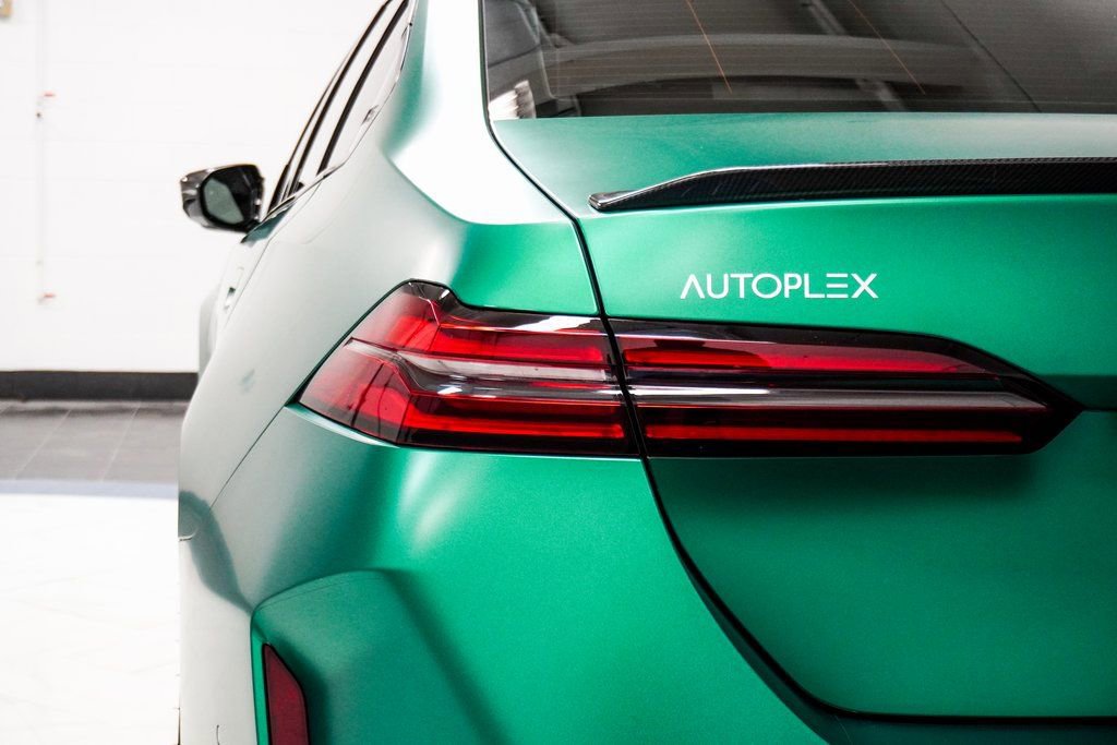 Used 2025 BMW M5 w/ Carbon Package image 14