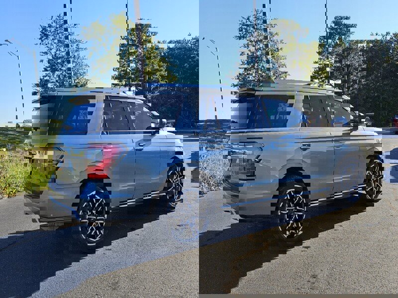 Used 2019 Ford Expedition Limited w/ Special Edition Package image 12