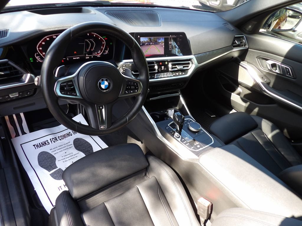 Used 2021 BMW 330i Sedan w/ M Sport Package RWD image 12