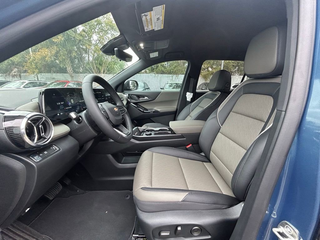 New 2026 Chevrolet Equinox LT w/ Convenience Package II image 13