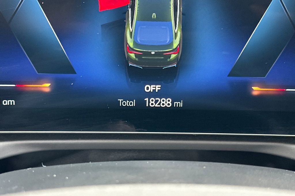 Used 2023 BMW i4 eDrive35 image 30