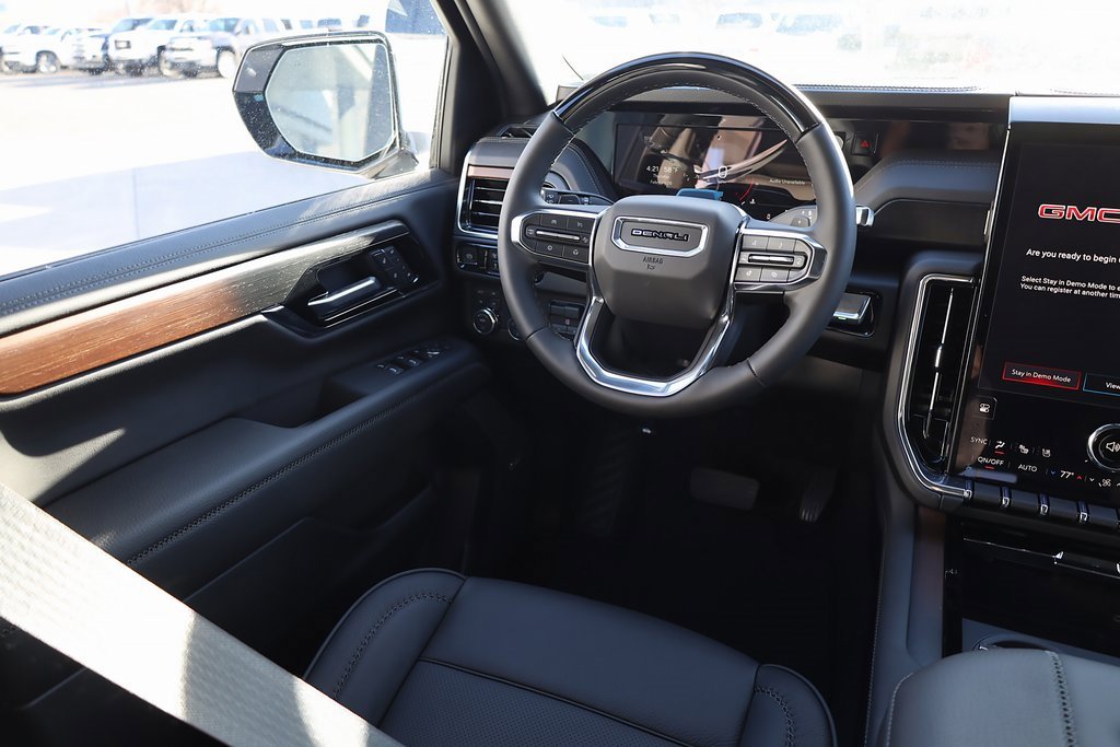 New 2026 GMC Yukon XL Denali w/ Denali Reserve Package image 20