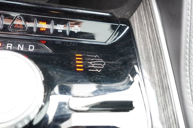 Used 2022 Jeep Wagoneer Series III w/ Premium Group I image 35