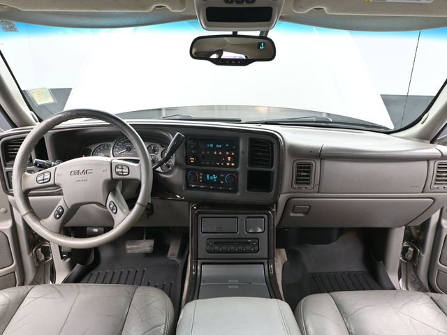 Used 2006 GMC Sierra 1500 Denali w/ Onstar Plus Package image 24