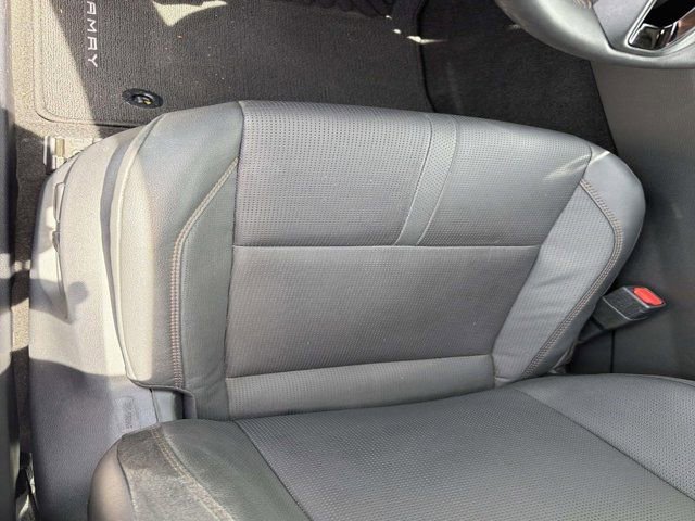 Certified 2025 Toyota Camry XLE FWD image 9