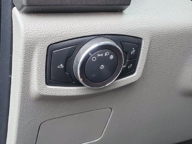 Used 2018 Ford F250 XL w/ FX4 Off-Road Package AWD/4WD image 9