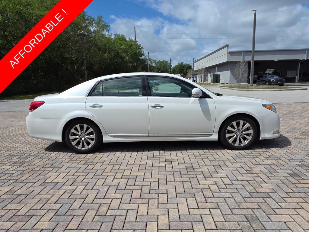 Used 2011 Toyota Avalon Limited image 12