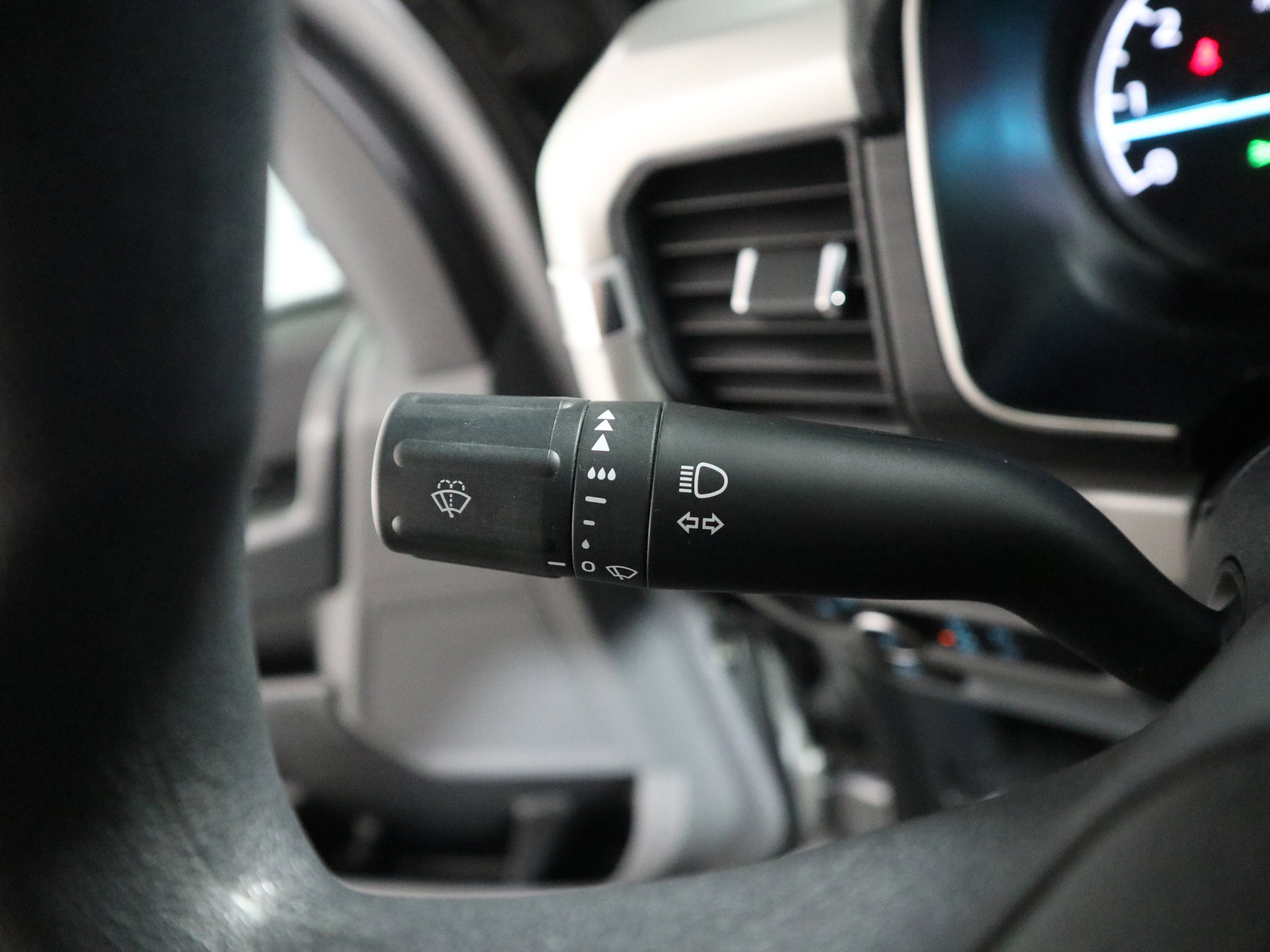 Used 2023 Ford F150 XLT image 24