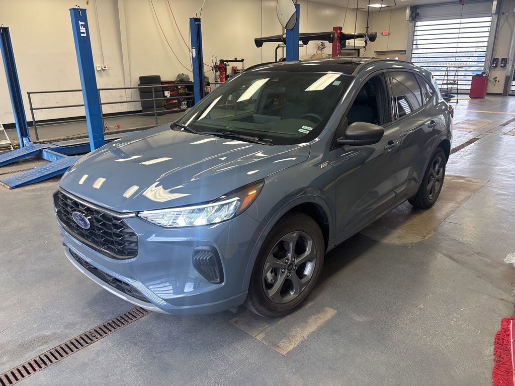 Certified 2024 Ford Escape ST-Line w/ Tech Pack #1 image 5