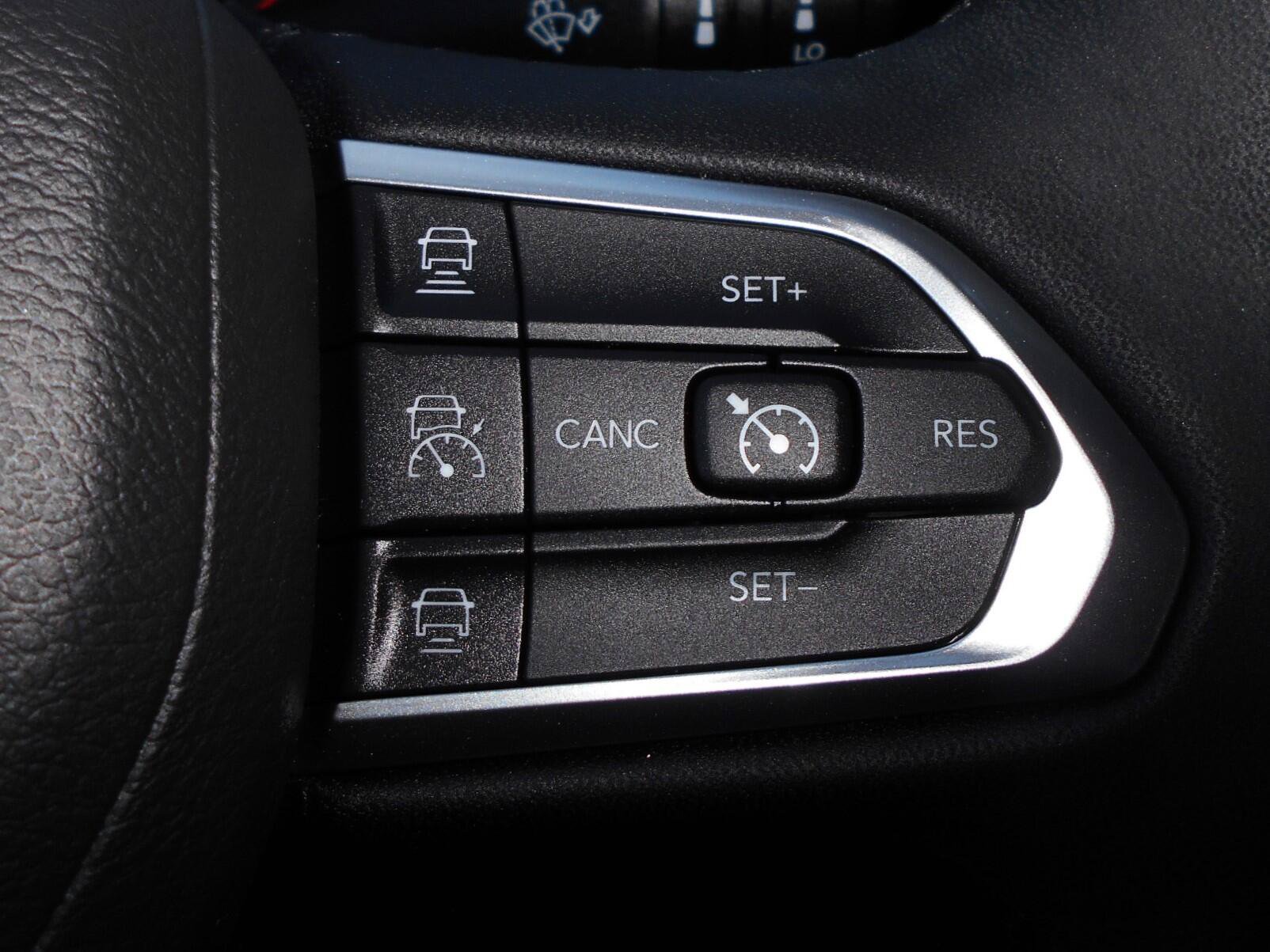 Certified 2023 Jeep Compass Limited AWD/4WD image 17